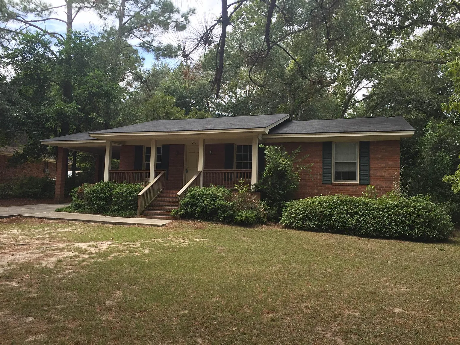 3 bed, 1350 sqft, $1,600 — Photo 3