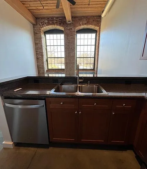 400 Mills Ave #209 — Photo 3
