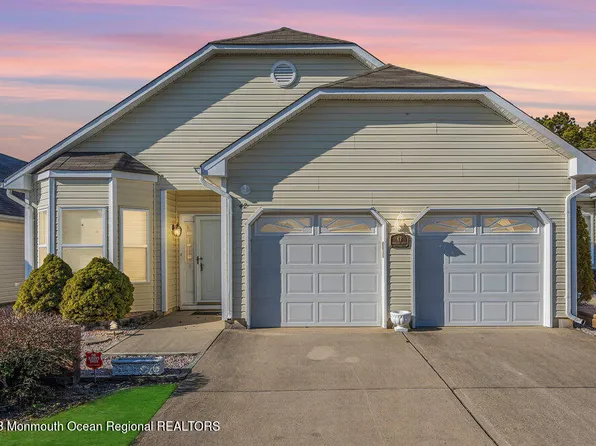 42 Highland Drive, Manahawkin, NJ 08050