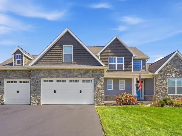 24950 Saddle Horn Dr, Perrysburg, OH 43551