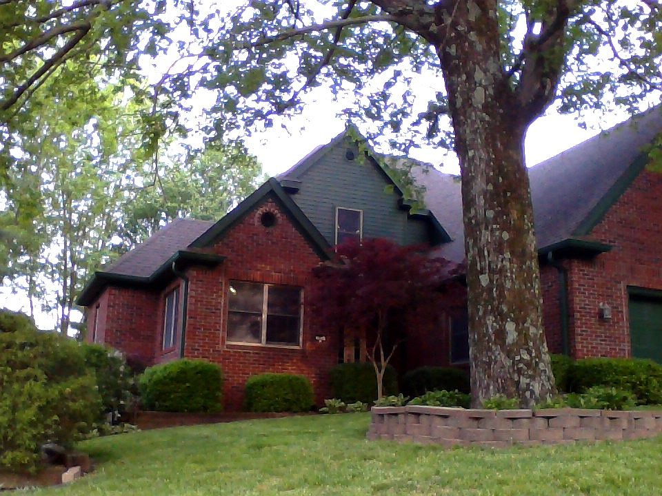 1st image of 202 River Dr