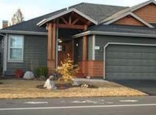 2015 Cinnamon Teal Dr, Redmond, OR 97756