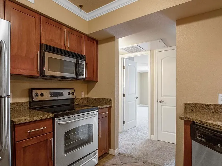 2025 E Campbell Ave #258 — Photo 5