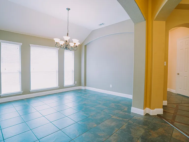 3240 Paseo — Photo 17