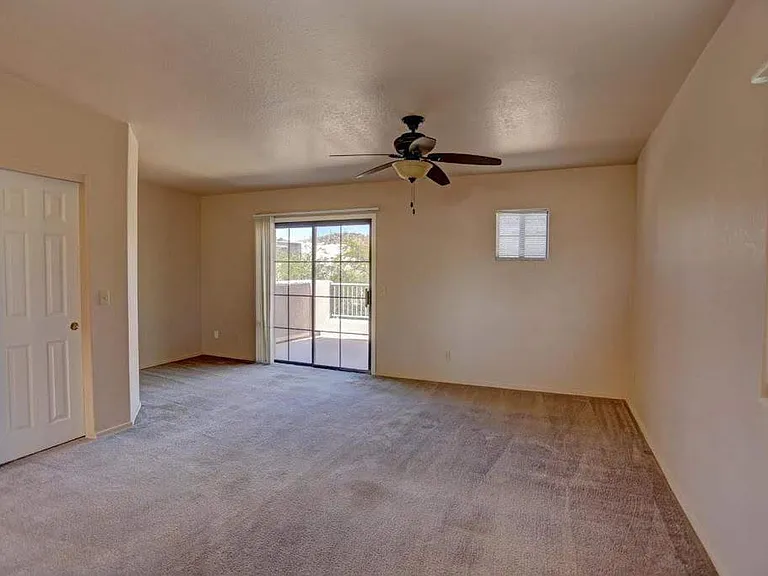 108 N Champagne Pl — Photo 16