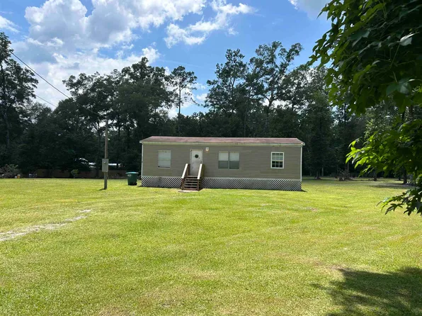 70 Oakmont Dr, Crawfordville, FL 32327