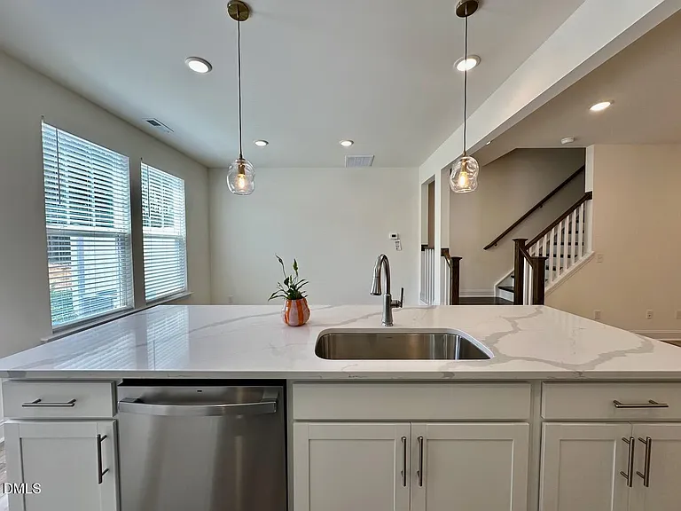 947 Kensley Grove Ln — Photo 10