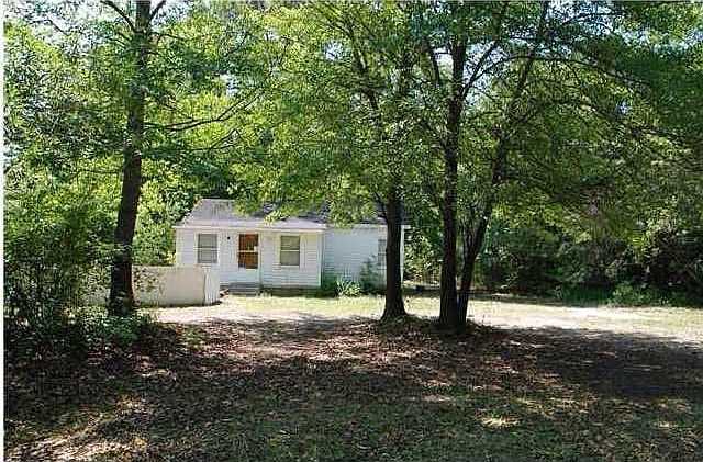 2nd image of 583 Riverland Dr #A