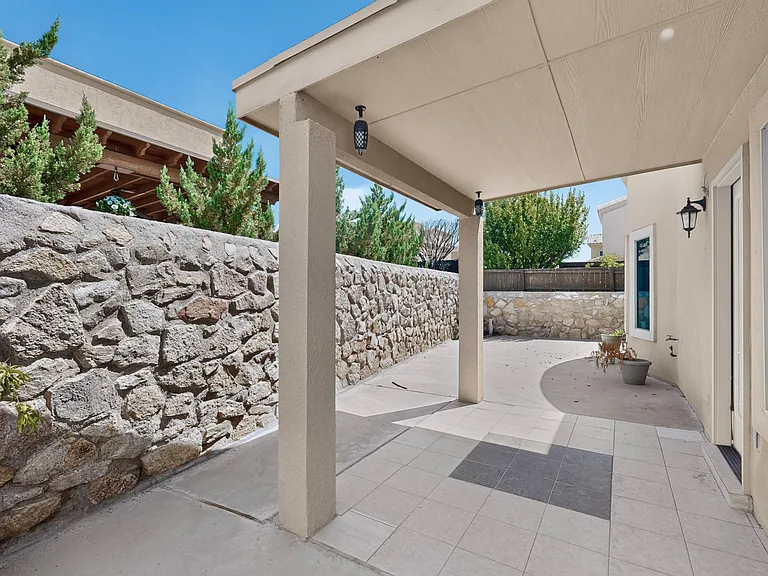 11583 Saint Martin Way — Photo 37