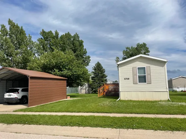 1016 Roughlock Ln, Spearfish, SD 57783