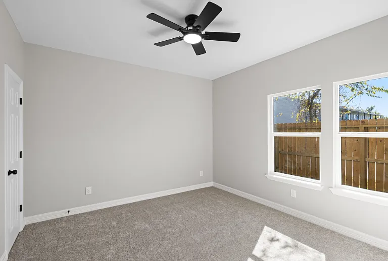 813 Barbara Mae St — Photo 10