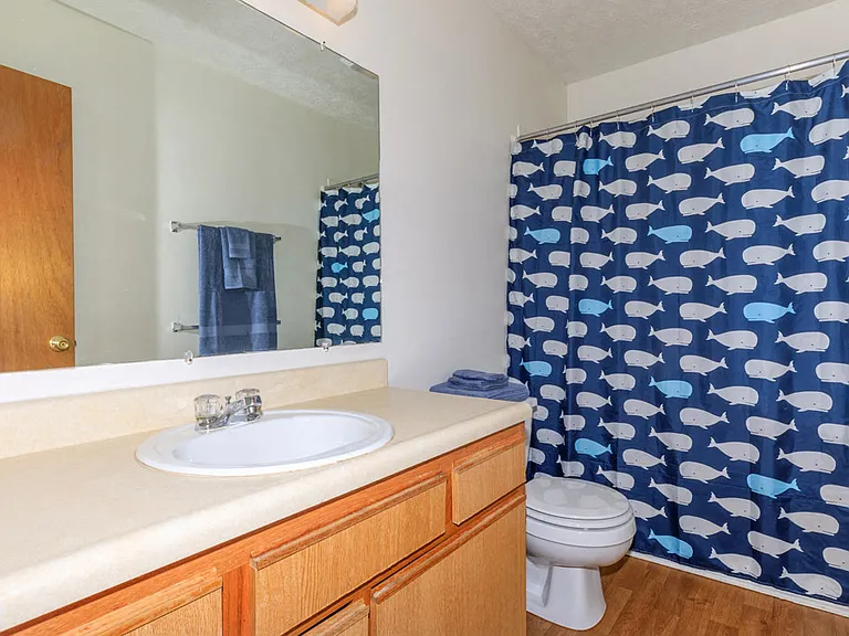 Hoosier Court Apartments — Photo 60