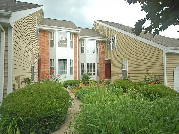 223 Cerutti Ct, West Orange, NJ 07052