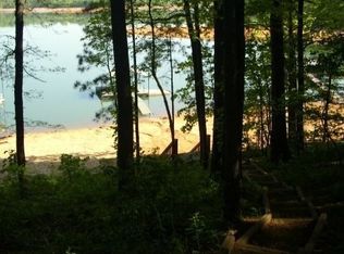 3243 Manor Rdg, Gainesville, GA 30506