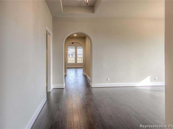 4th image of 3870 Marigold Ln