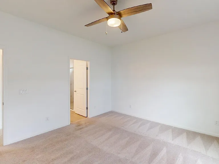 6896 Friendship Fountain Ave — Photo 7