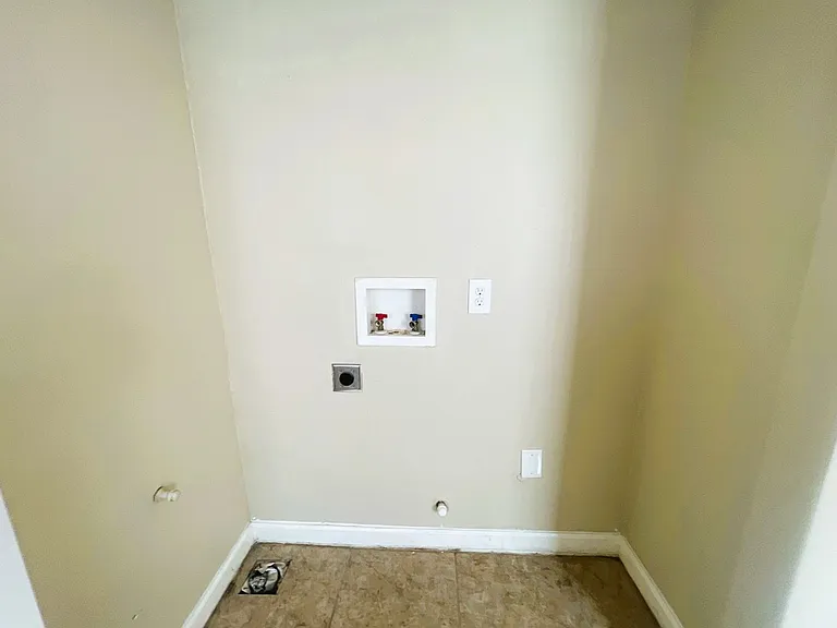 3815 Drew St — Photo 12