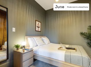 101 Calumet St #3D, Roxbury Crossing, MA 02120