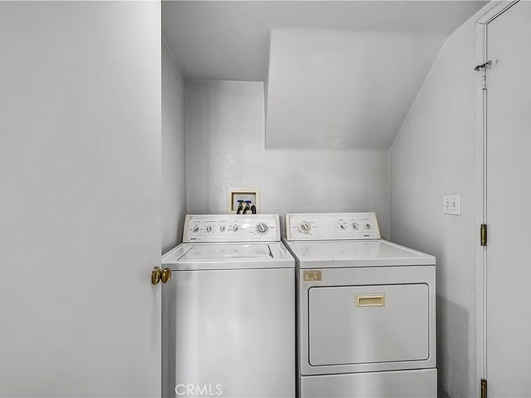 465 E Afton Ln — Photo 19