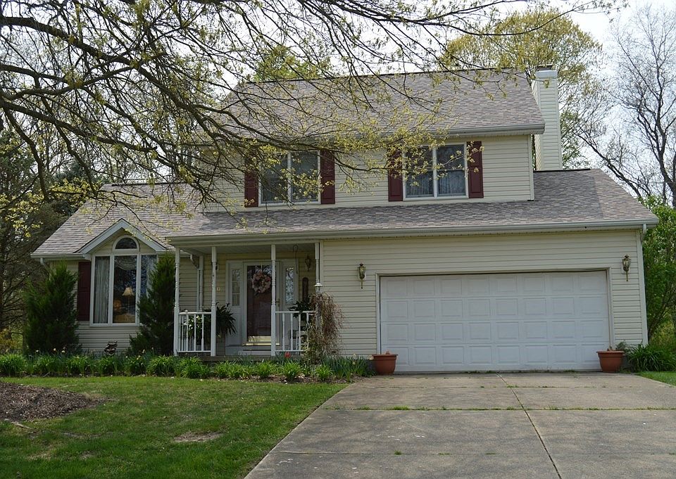 1st image of 110 Madeline Dr