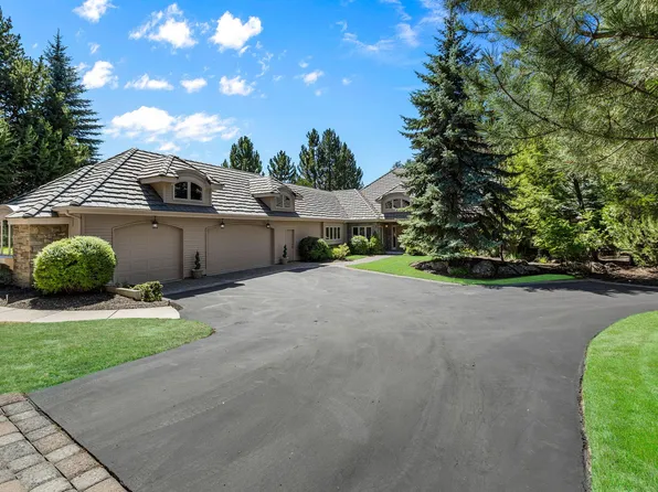 19490 Green Lakes Loop, Bend, OR 97702