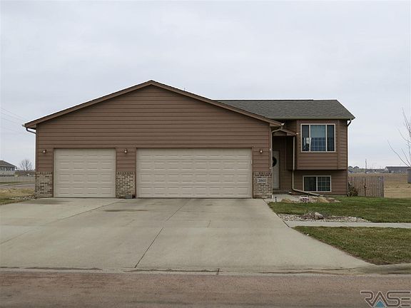 2nd image of 3860 N Galaxy Ln