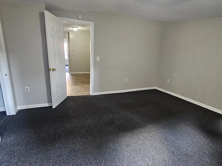 338 Orange St #302B — Photo 9