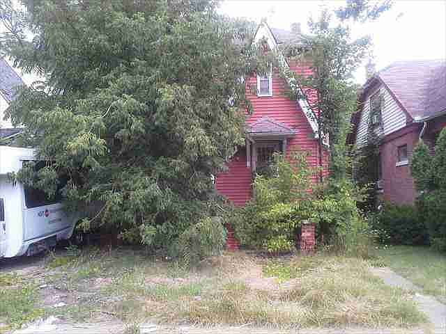 14044 Roselawn