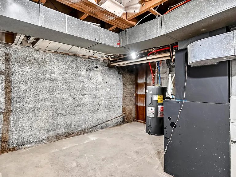 620 S Weller Ave — Photo 33