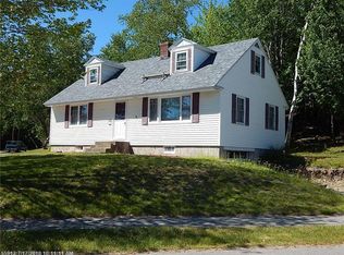 23 Grove St, Millinocket, ME 04462
