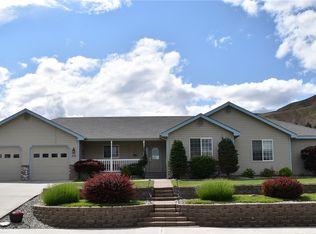 332 Canyon Creek Dr, Wenatchee, WA 98801