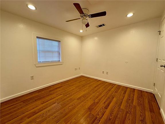 4th image of 715 Avenue B Unit 2