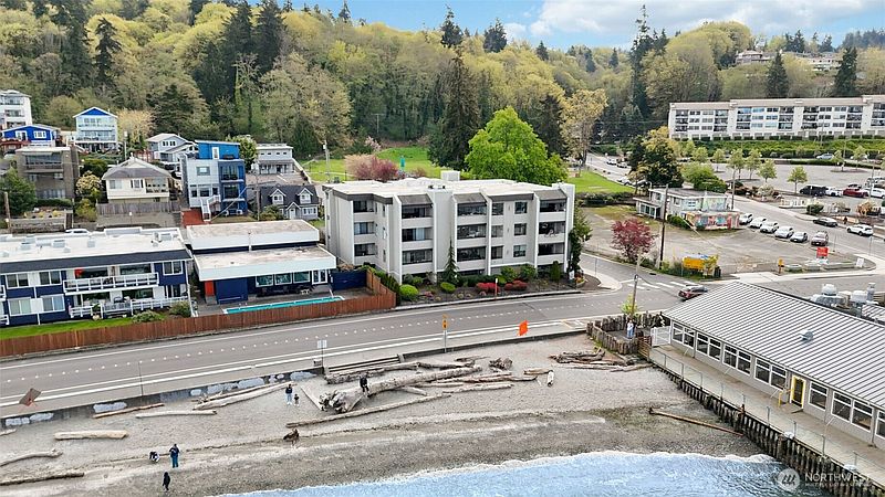 4th image of 700 S 282nd Street #722