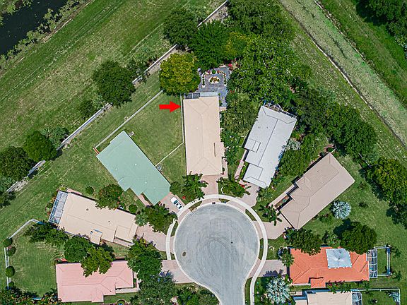 2nd image of 8016 Pisa Dr