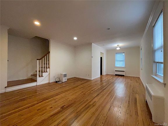 2nd image of 1058 Palmer Ave