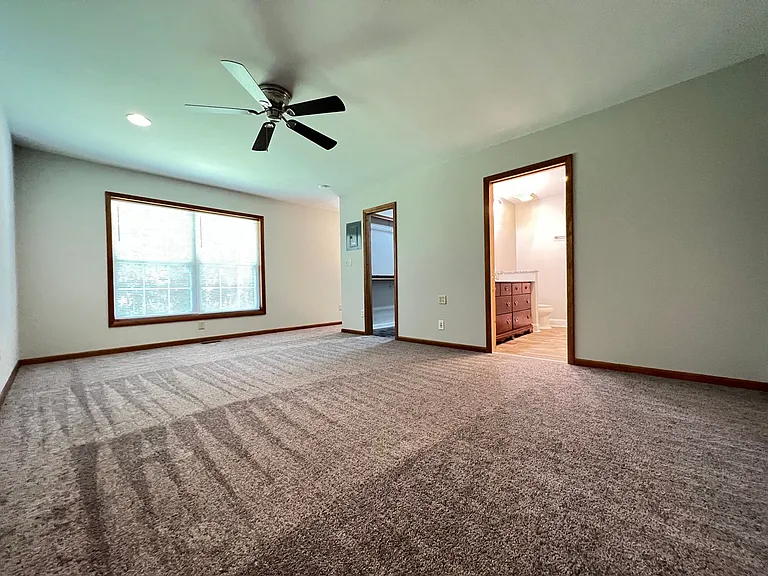 805 Gardenview Dr — Photo 22