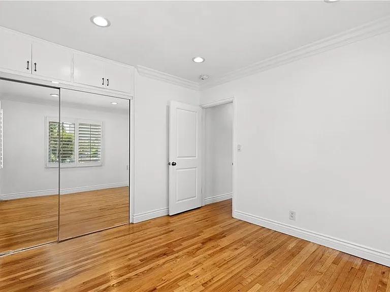 14625 Moorpark St #2 — Photo 8