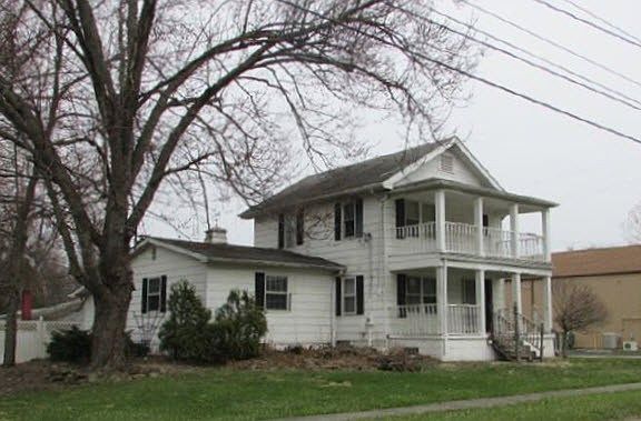 2nd image of 625 Arlington Blvd
