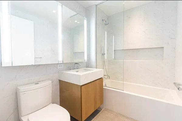 Rented by L Train Capital Inc | media 19