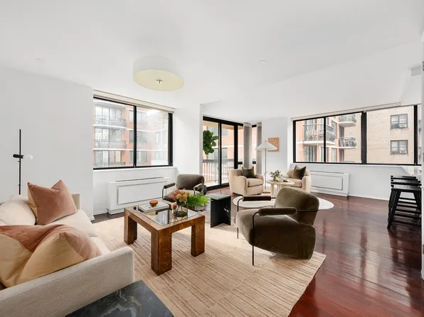 330 East 75th Street image 1 of 17