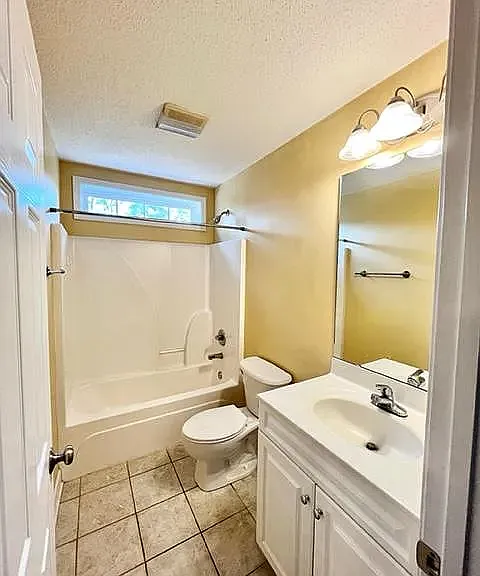 400 Sandhills Cir — Photo 9