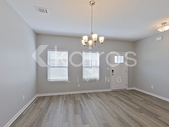 3rd image of 123 Williams Ln