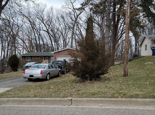 320 Blythe Ave, Linden, MI