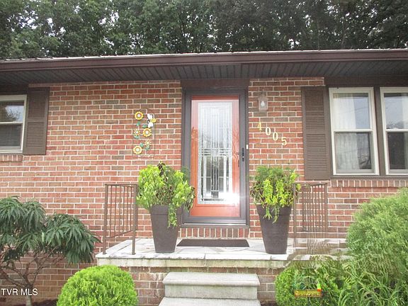 2nd image of 4005 Black Oak Dr
