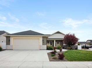 70 S Norcrest Ave, Nampa, ID 83687