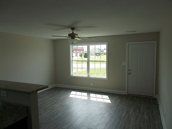 4th image of 579 Heritage Pointe Dr #B