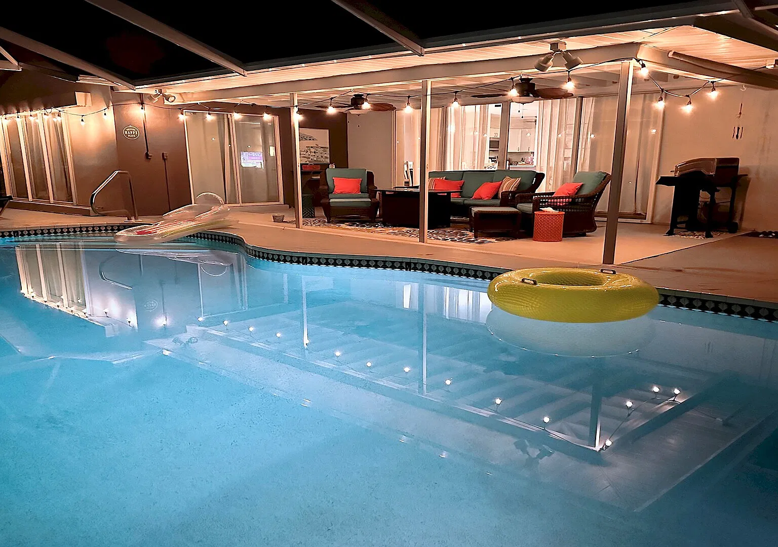 Coral Sunshine - large south terrace with pool/spa — Photo 3