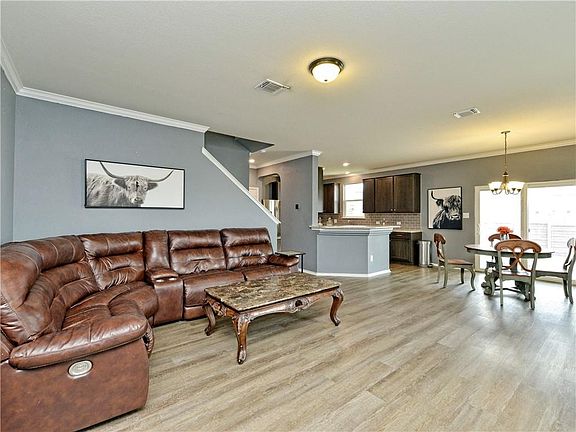3rd image of 13912 Camp David Cv