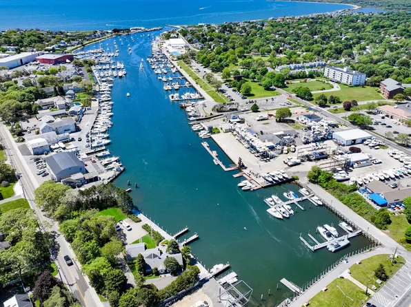 5 Keel De Sac, Falmouth, MA 02540