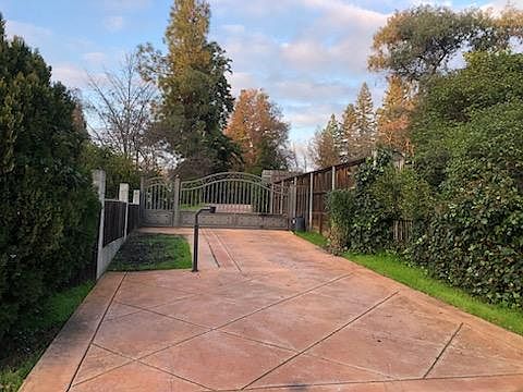 1st image of 8525 Phoenix Ave